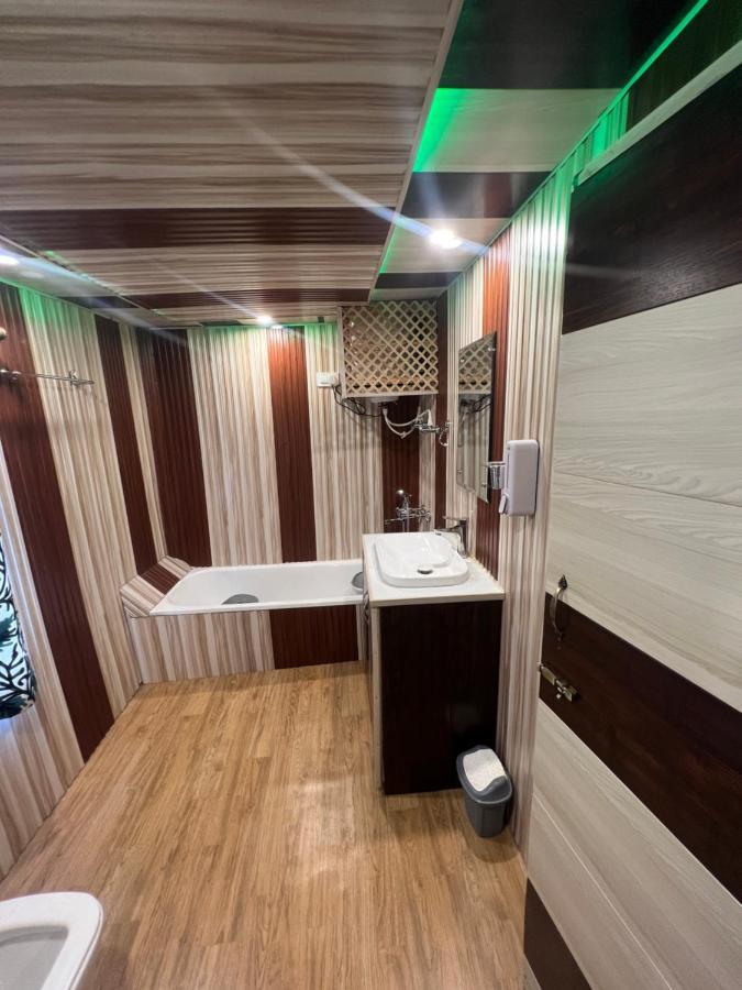 Aristotle Group Of Houseboats & Transportation Hotel Srīnagar Екстериор снимка