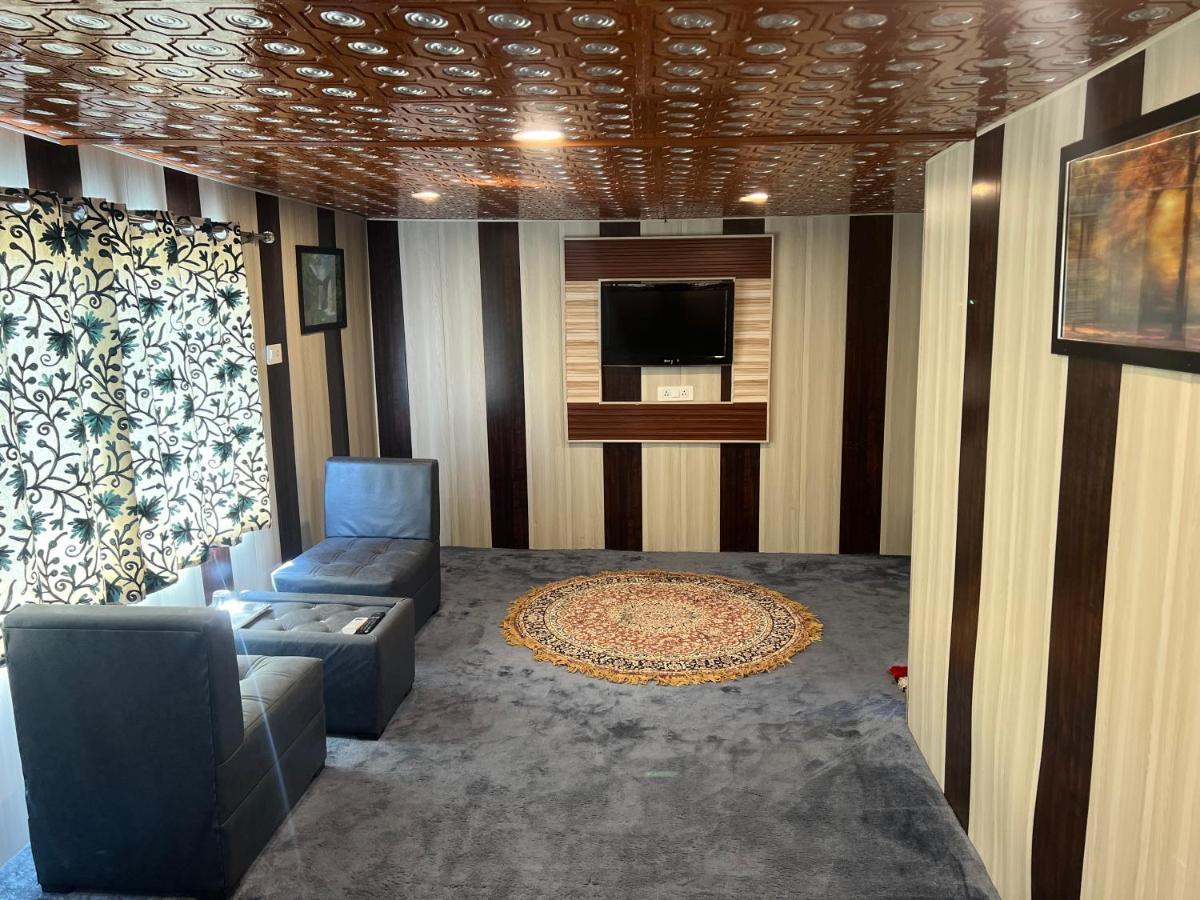 Aristotle Group Of Houseboats & Transportation Hotel Srīnagar Екстериор снимка