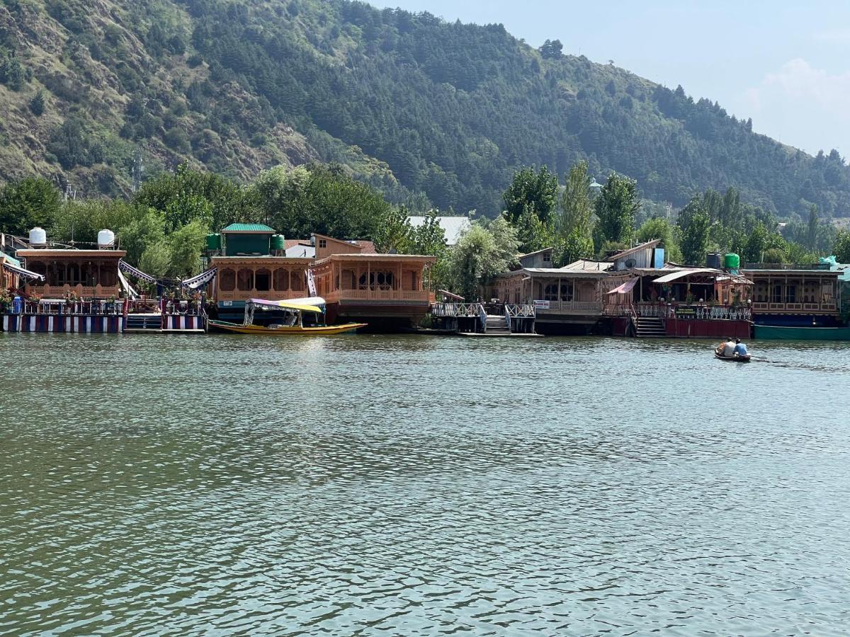 Aristotle Group Of Houseboats & Transportation Hotel Srīnagar Екстериор снимка