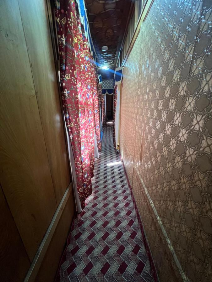 Aristotle Group Of Houseboats & Transportation Hotel Srīnagar Екстериор снимка